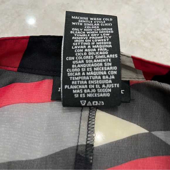 NEW Metaphor | Red, Grey, Black Abstract Cap Sleeve Button Down Blouse | Large - Picture 7 of 8